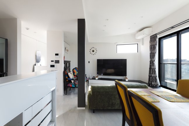 【アートと暮らす】自分たちが思い描いた家を妥協なくカタチにしてくれた