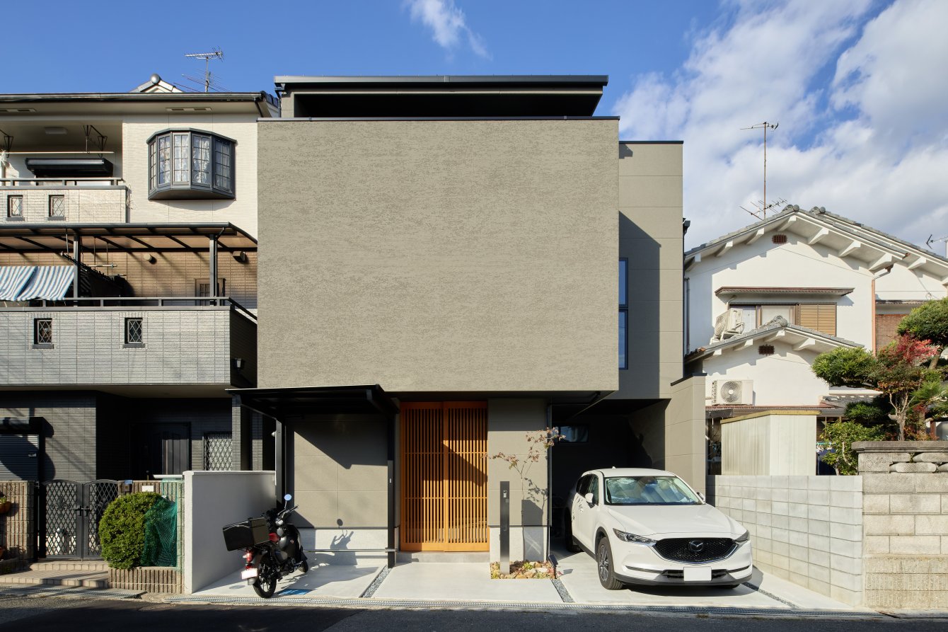 NEST/和を纏う、余白と光が居場所をつくる家